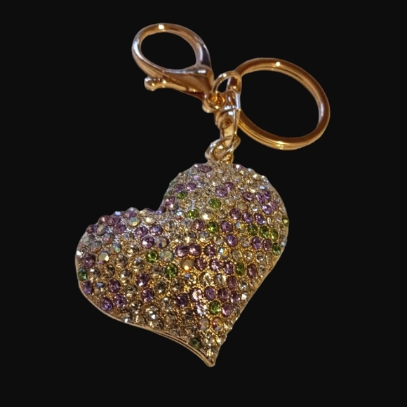 Heart Keychain - Picture 4 of 7
